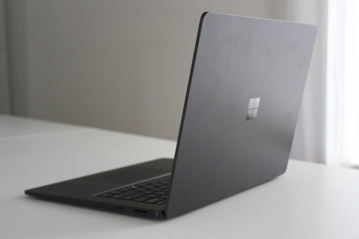 Surface Laptop
