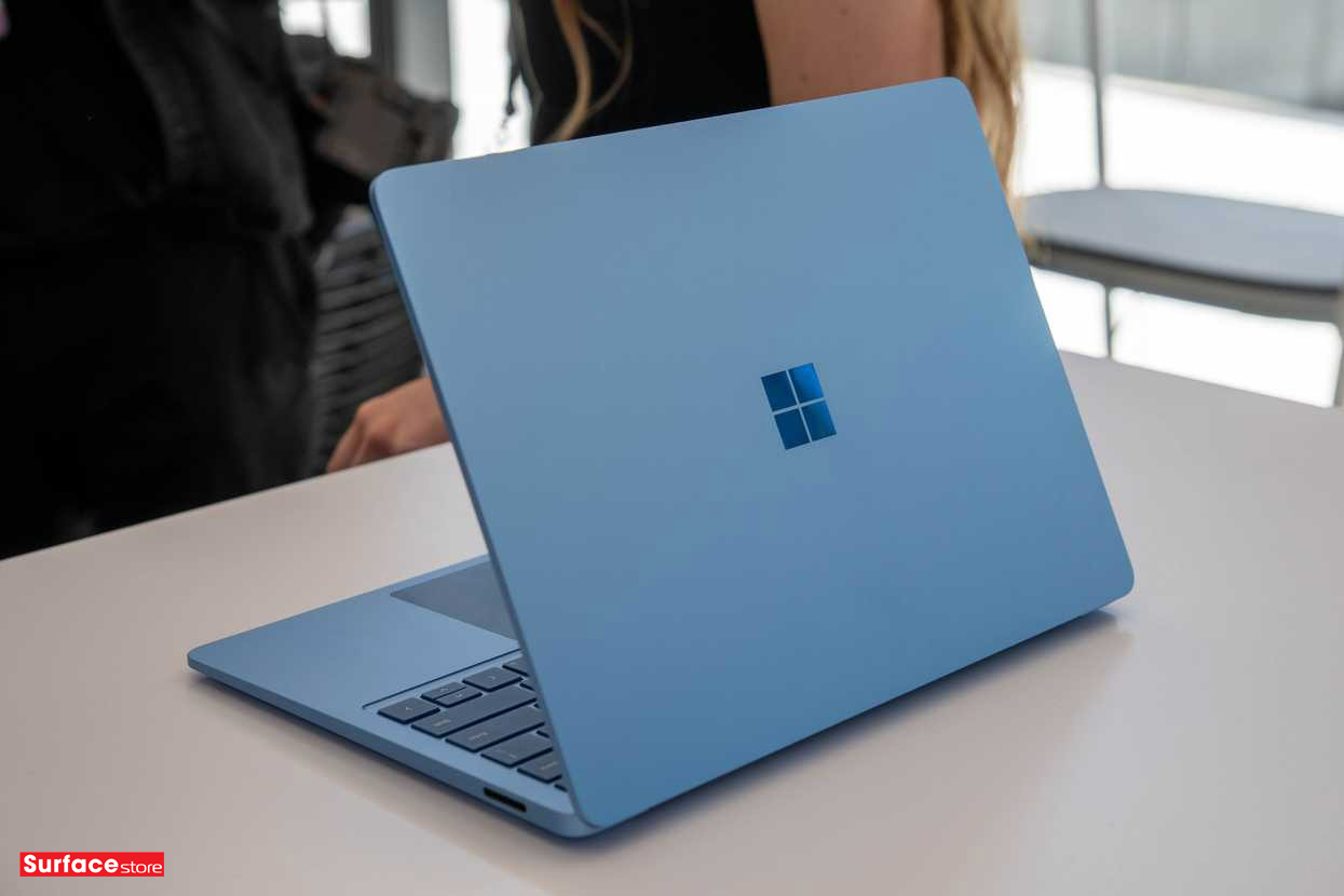 Surface Laptop 7