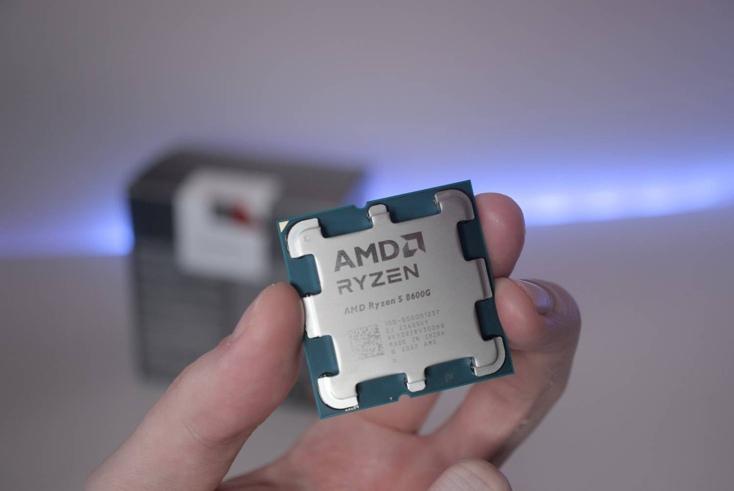 CPU